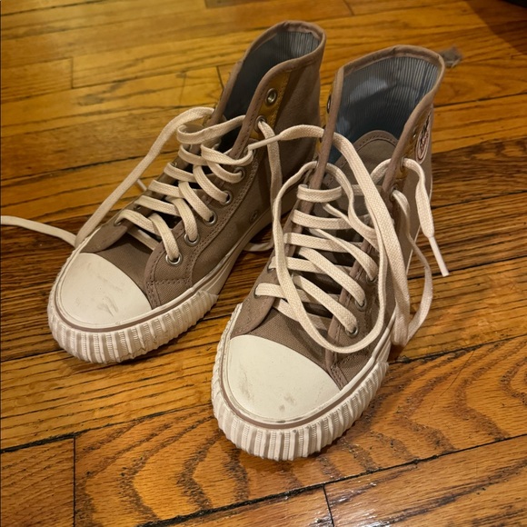 P.F. Flyers hi top size 6.5 - Picture 2 of 3